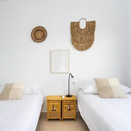 Home2book Enchanting Seaviews Duplex, Pool&terrace 坎德拉里亚