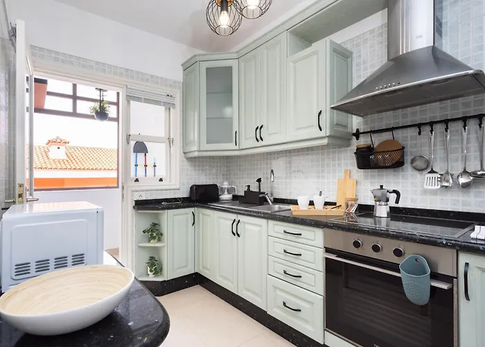 Home2book Enchanting Seaviews Duplex, Pool&terrace קנדלריה