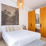 Home2book Enchanting Seaviews Duplex, Pool&terrace * كانديلاريا